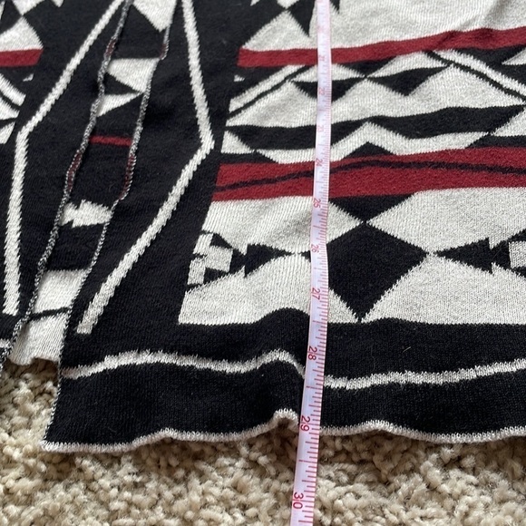 Pink Republic Black/White/Red Southwestern Print Open Front Cardigan Size L EUC - Picture 6 of 8